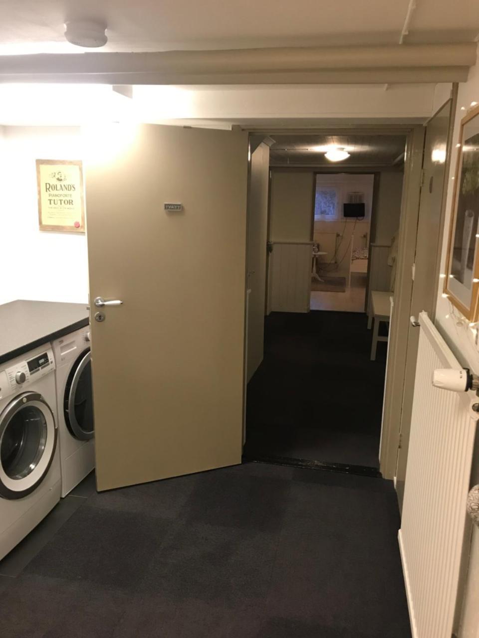 Room With Pentry, Separate Entrance, No Cardpayment Granna Ngoại thất bức ảnh
